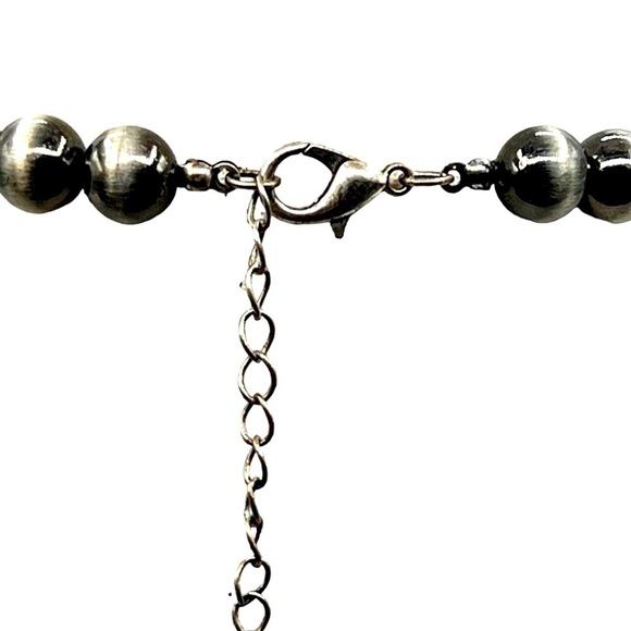 Vintage-Style Black Stone & Silver Tone Bead Necklace Antique Finish - Picture 4 of 6